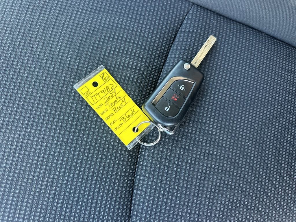 Used 2024 Toyota RAV4 LE image 30