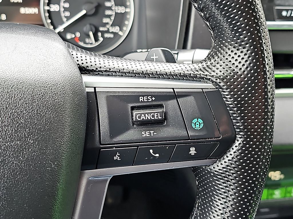 Used 2024 Mitsubishi Outlander SE image 24