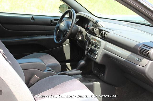 Used 2006 Chrysler Sebring GTC FWD image 6