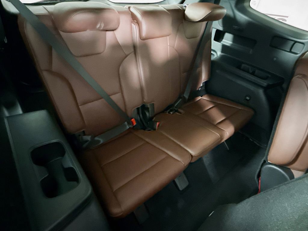 Used 2023 Kia Telluride EX w/ EX Captain's Chair Package image 33