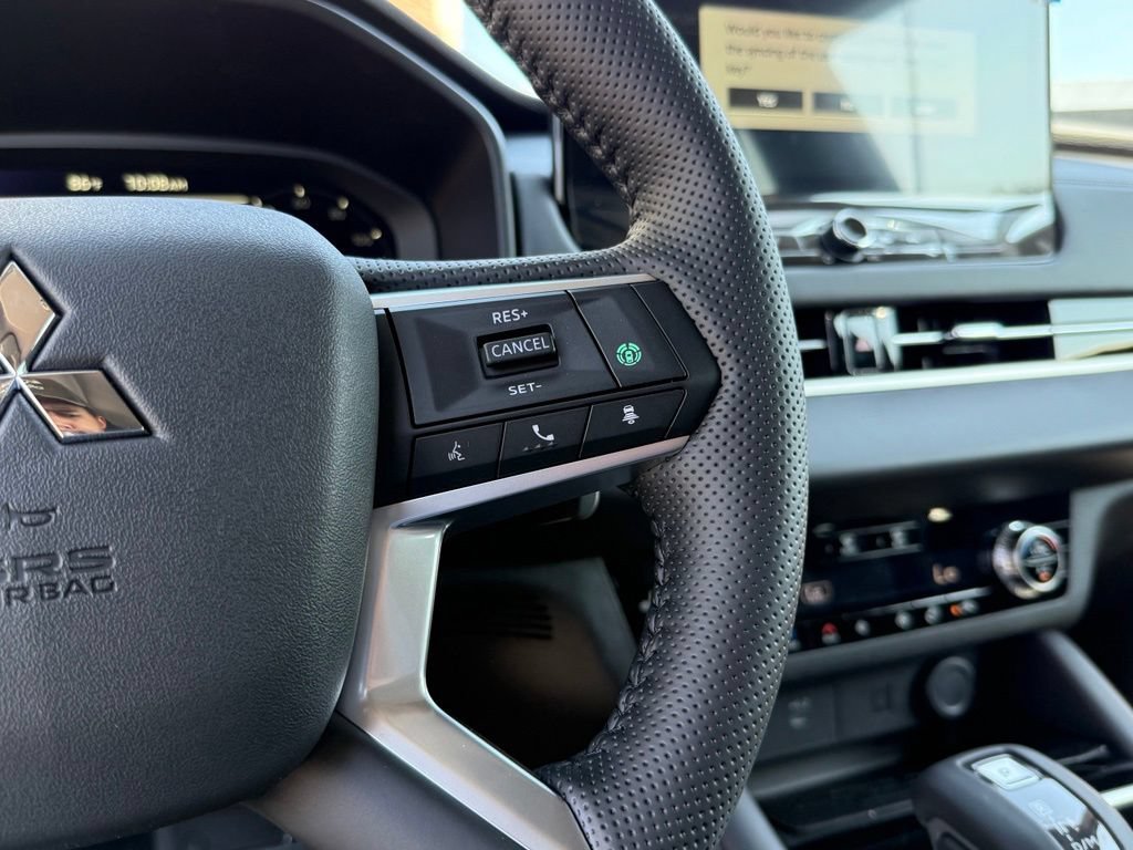 New 2026 Mitsubishi Outlander SEL FWD image 25