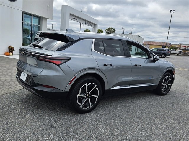 Used 2024 Chevrolet Equinox EV LT image 14