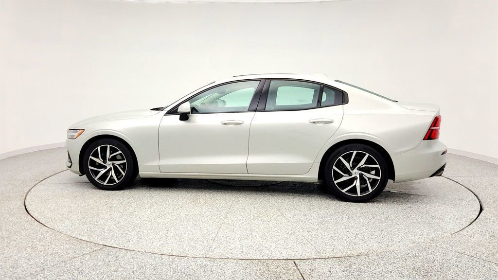Used 2020 Volvo S60 T5 Momentum w/ Protection Package image 8