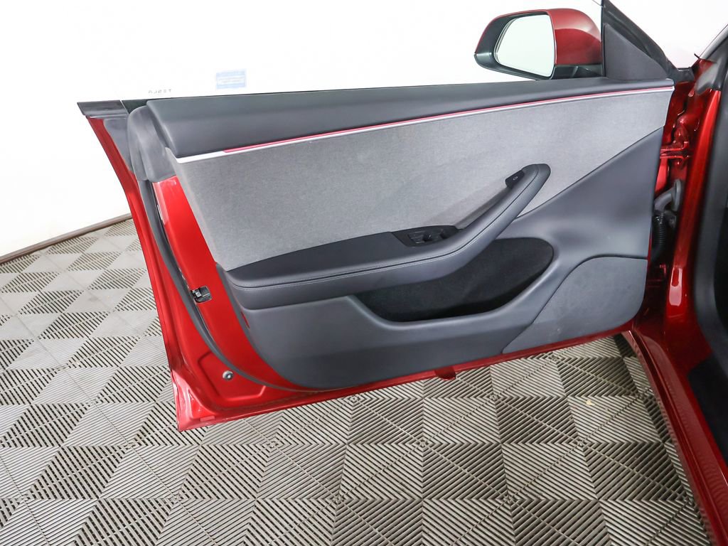 Used 2024 Tesla Model 3 Standard Range RWD image 23