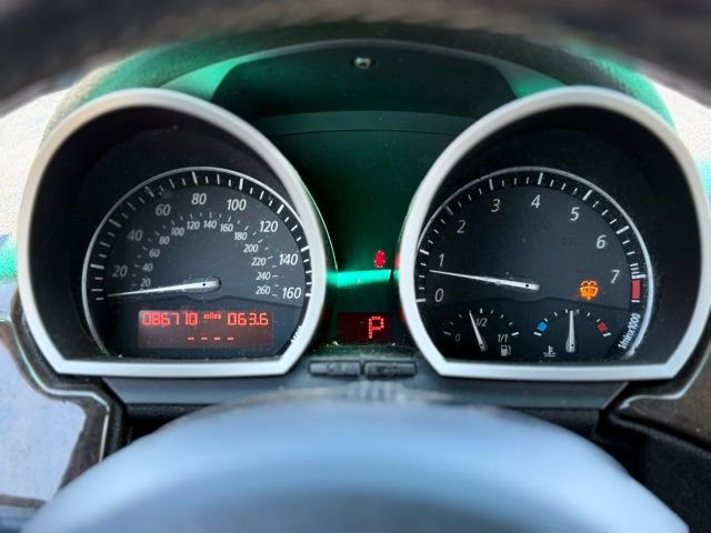 Used 2007 BMW Z4 3.0i image 26