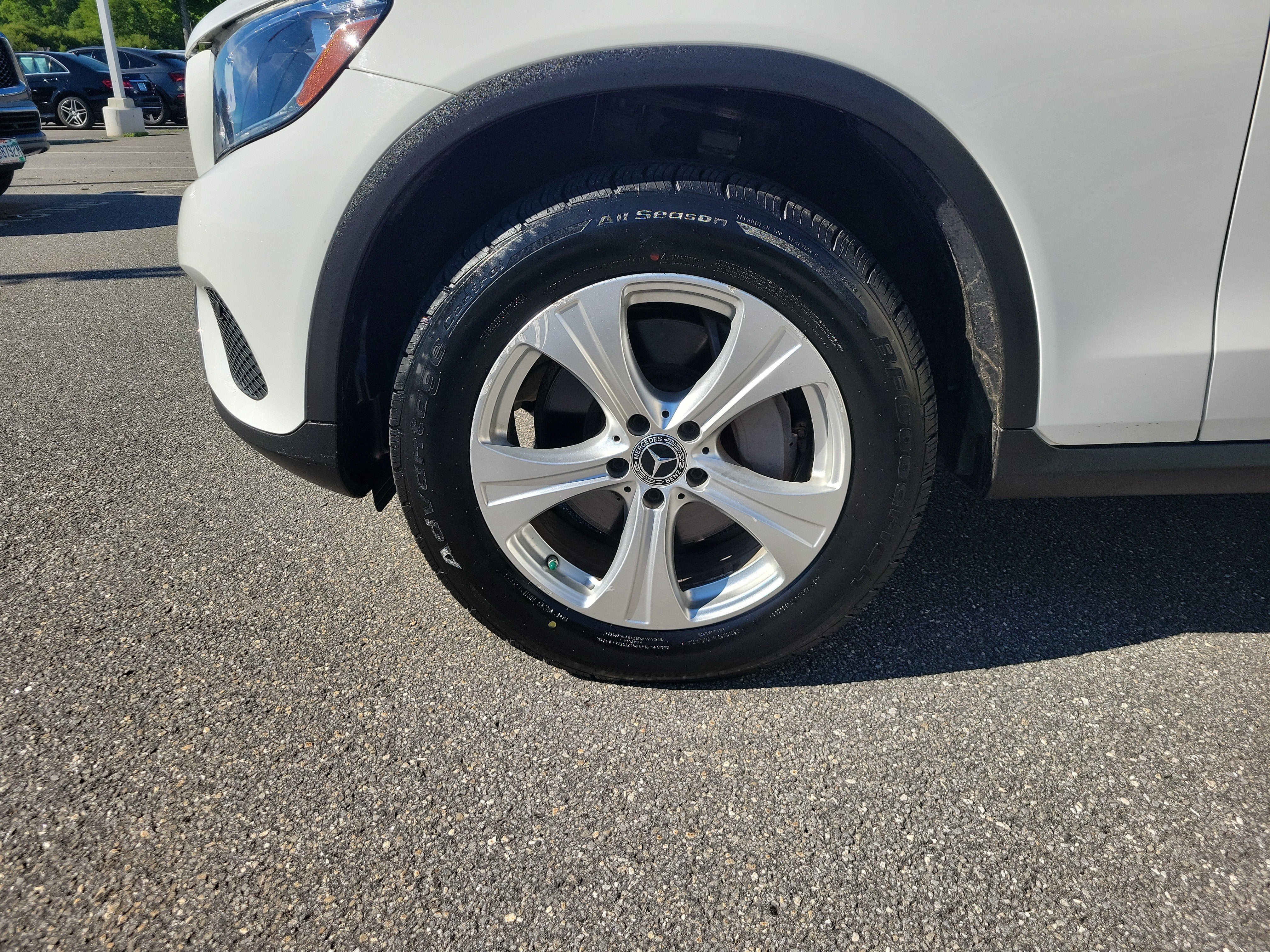 Used 2018 Mercedes-Benz GLC 300 4MATIC image 11