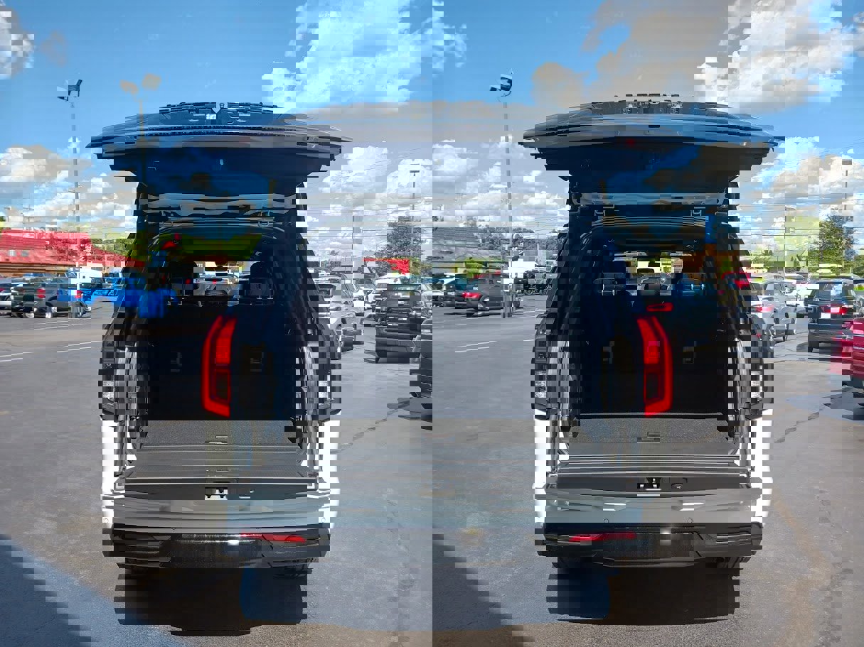 New 2025 Ford Expedition Platinum image 10