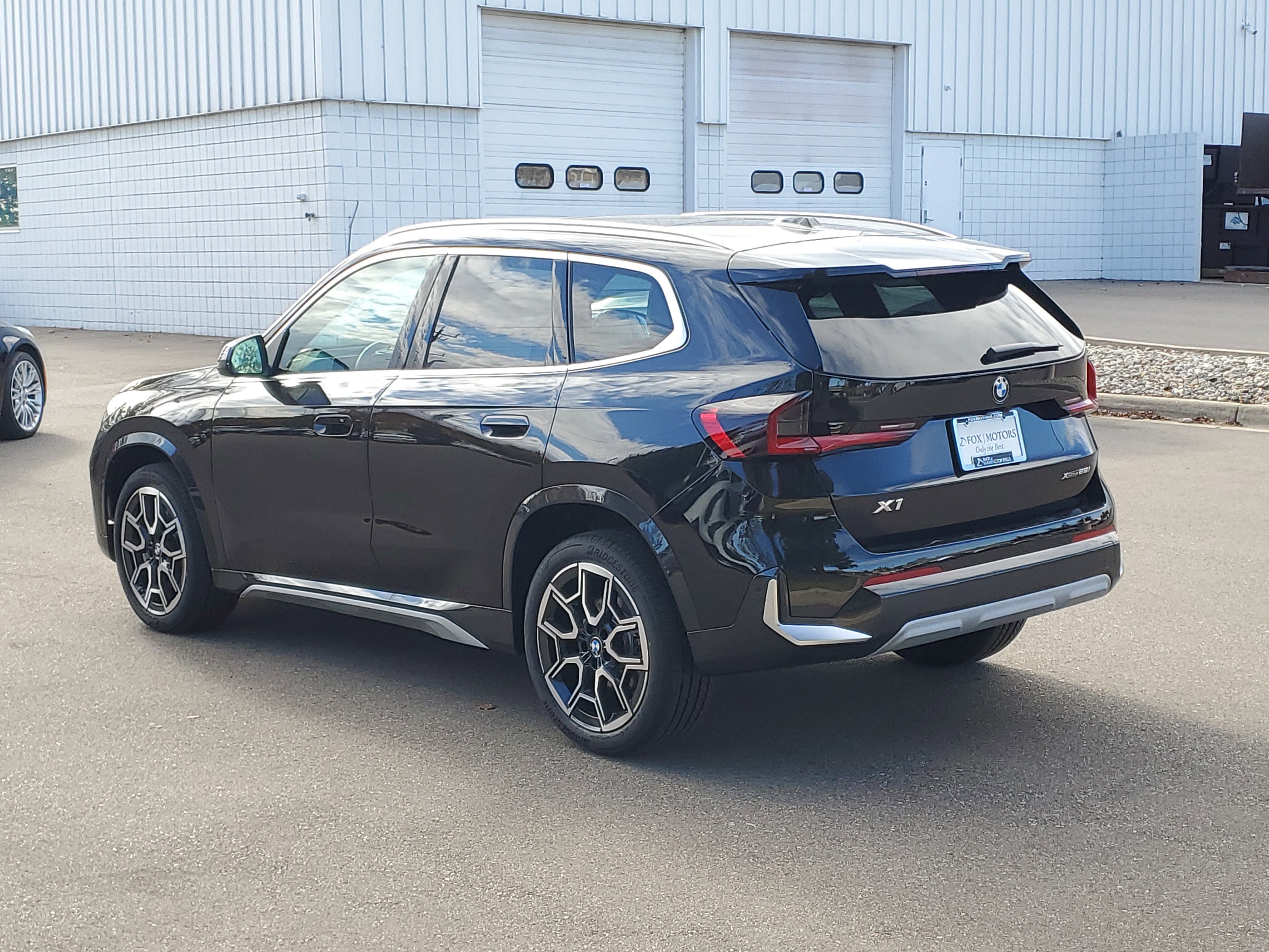 New 2026 BMW X1 xDrive28i w/ Technology Package image 2