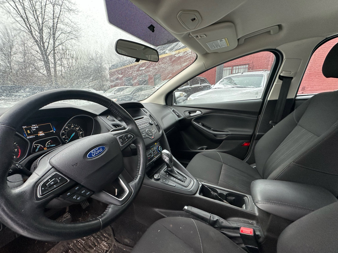 Used 2016 Ford Focus SE w/ SE Cold Weather Package image 21