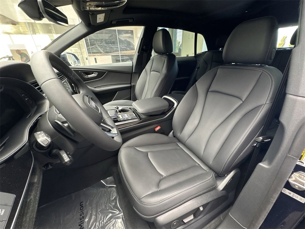 New 2025 Audi Q8 Premium image 11