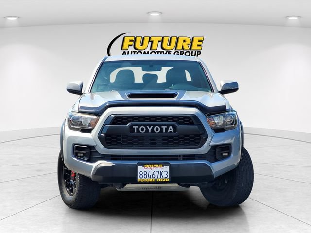 Used 2017 Toyota Tacoma TRD Pro AWD/4WD image 2