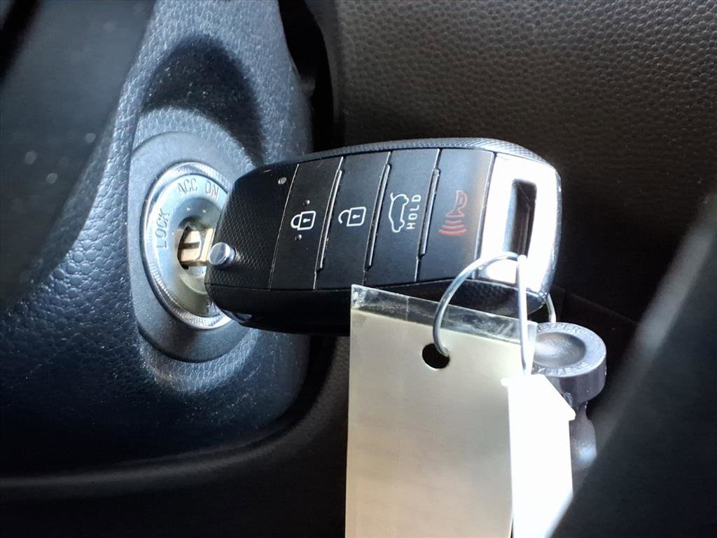 Used 2019 Kia Soul + image 17