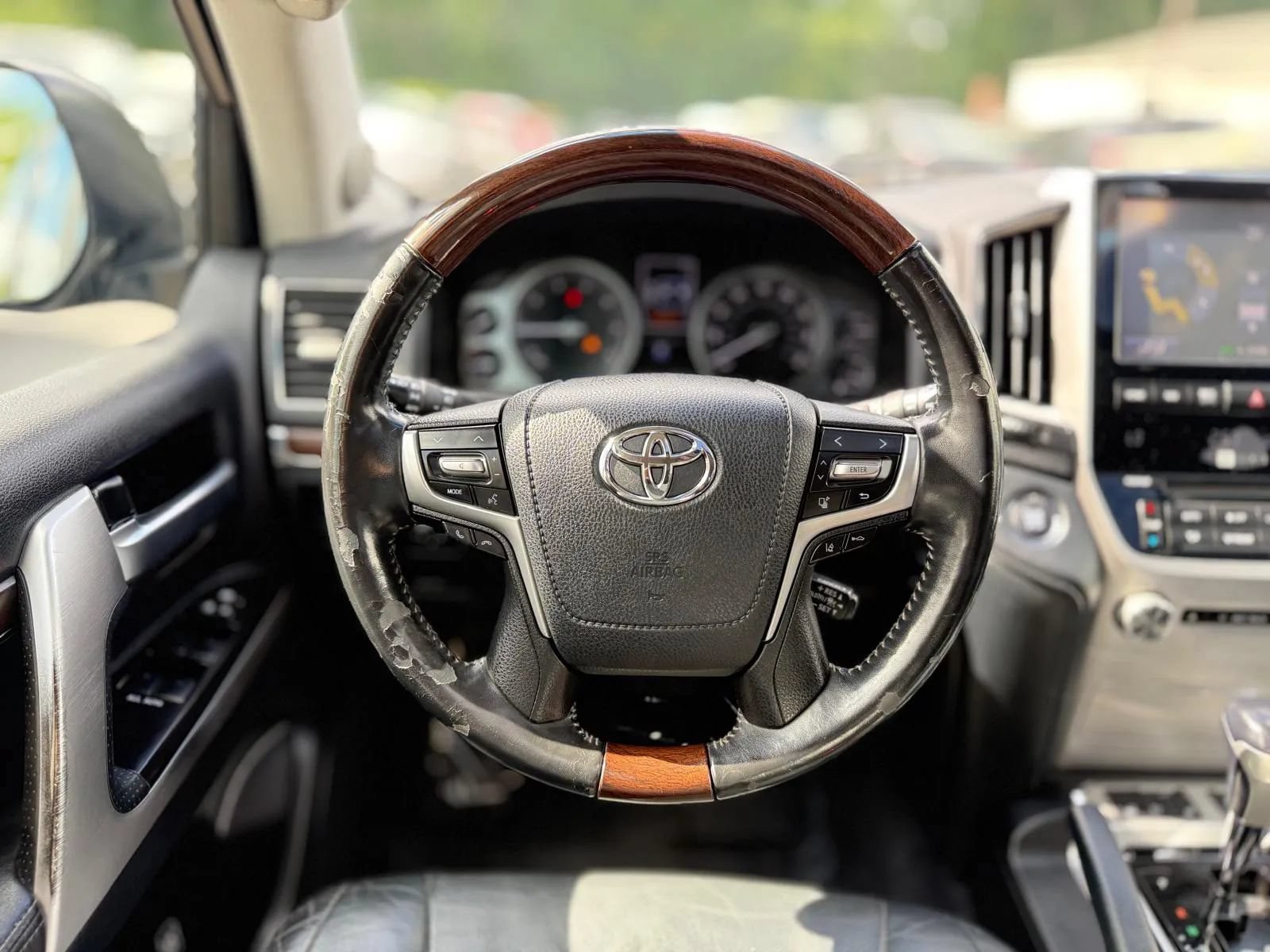 Used 2016 Toyota Land Cruiser w/ Four Season Floor Mat Package AWD/4WD image 15