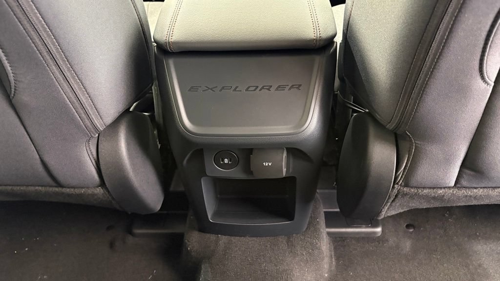 New 2026 Ford Explorer Active AWD/4WD image 39