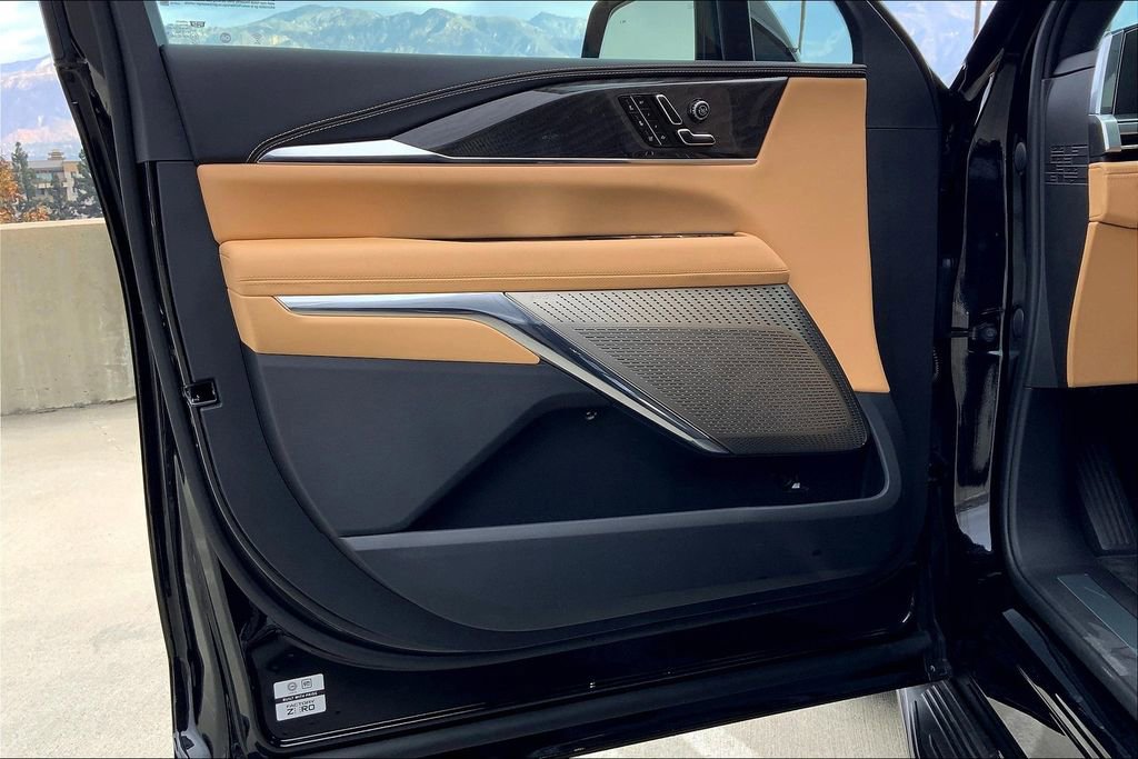 New 2025 Cadillac Escalade IQ Luxury 2 image 11