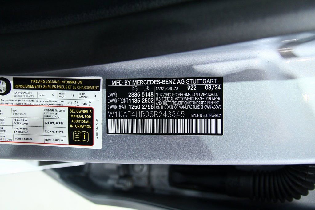 Used 2025 Mercedes-Benz C 300 4MATIC Sedan image 21