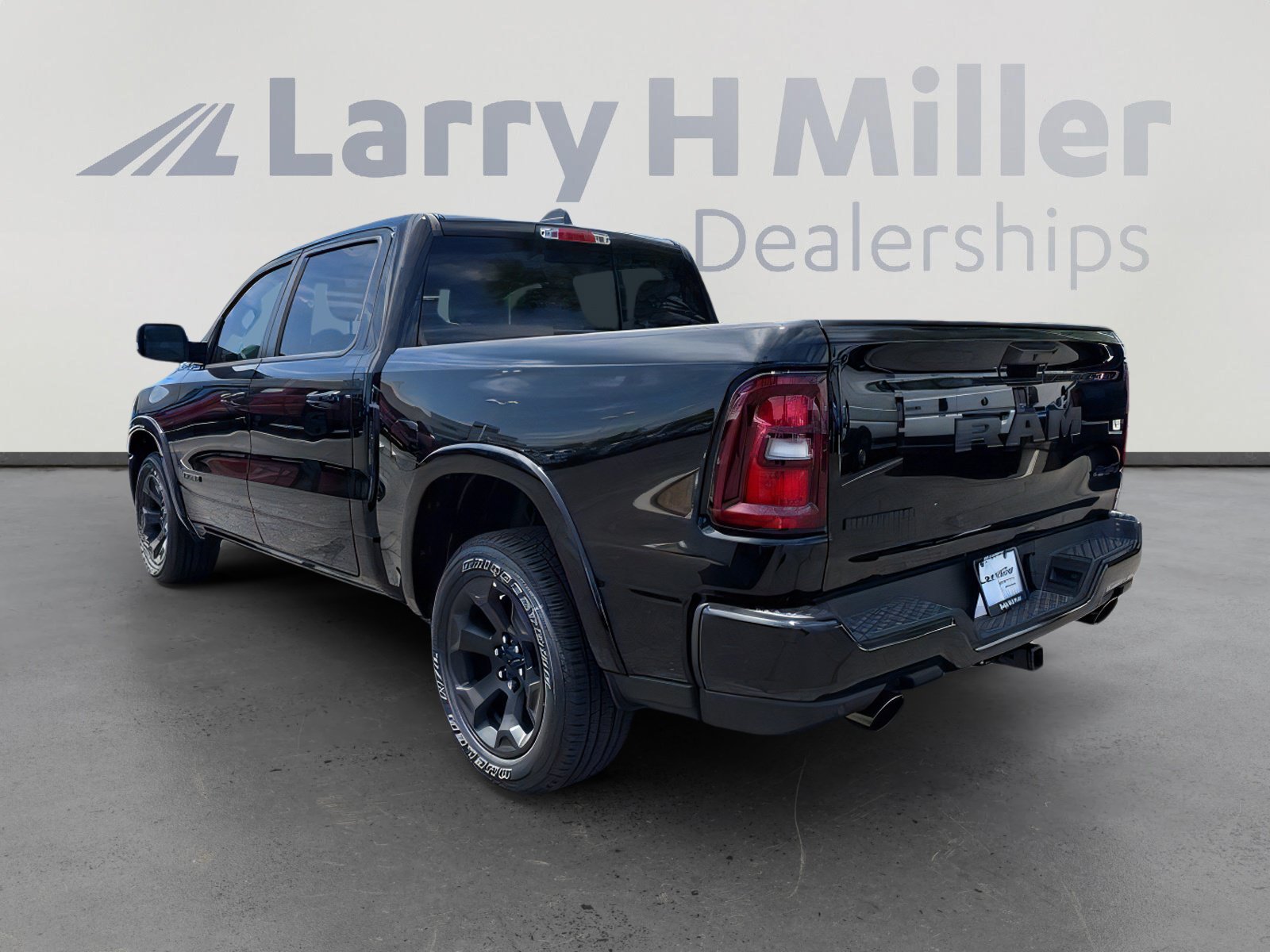 New 2026 RAM 1500 Big Horn AWD/4WD image 3