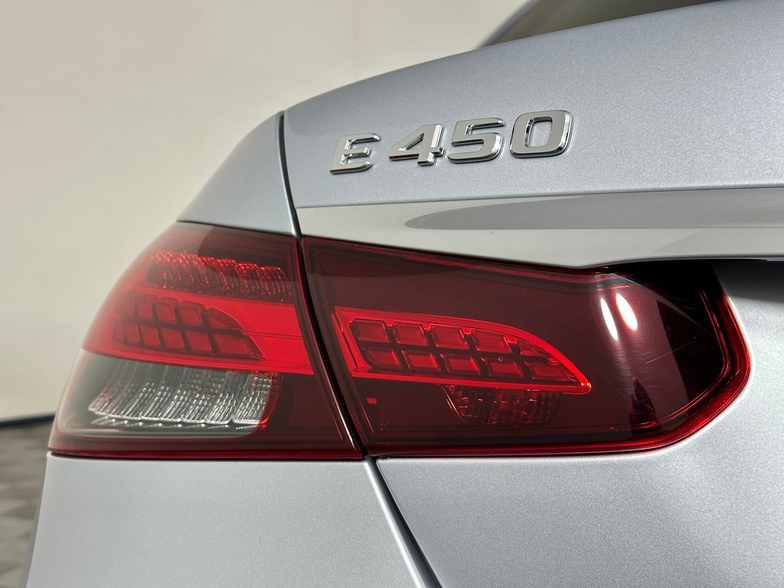 Used 2022 Mercedes-Benz E 450 4MATIC Sedan image 12