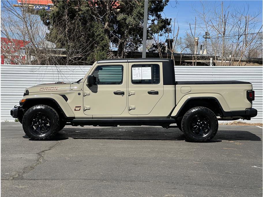 Used 2022 Jeep Gladiator Sport image 13