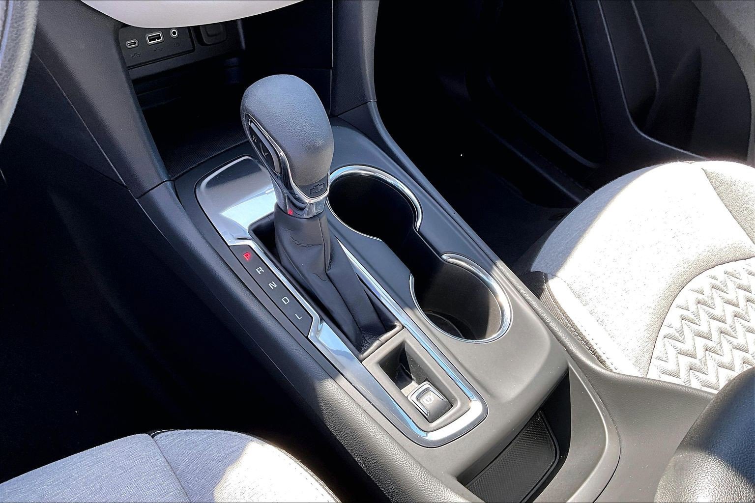 Certified 2024 Chevrolet Equinox LS w/ LS Convenience Package FWD image 26