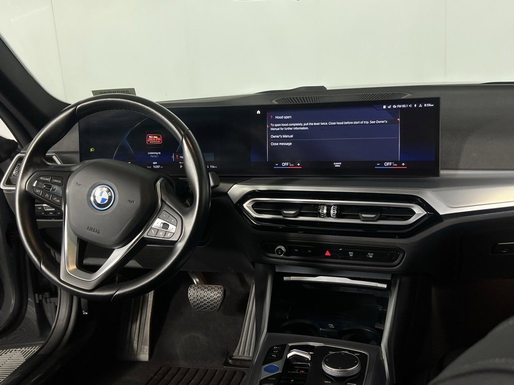 Used 2023 BMW i4 eDrive35 image 14