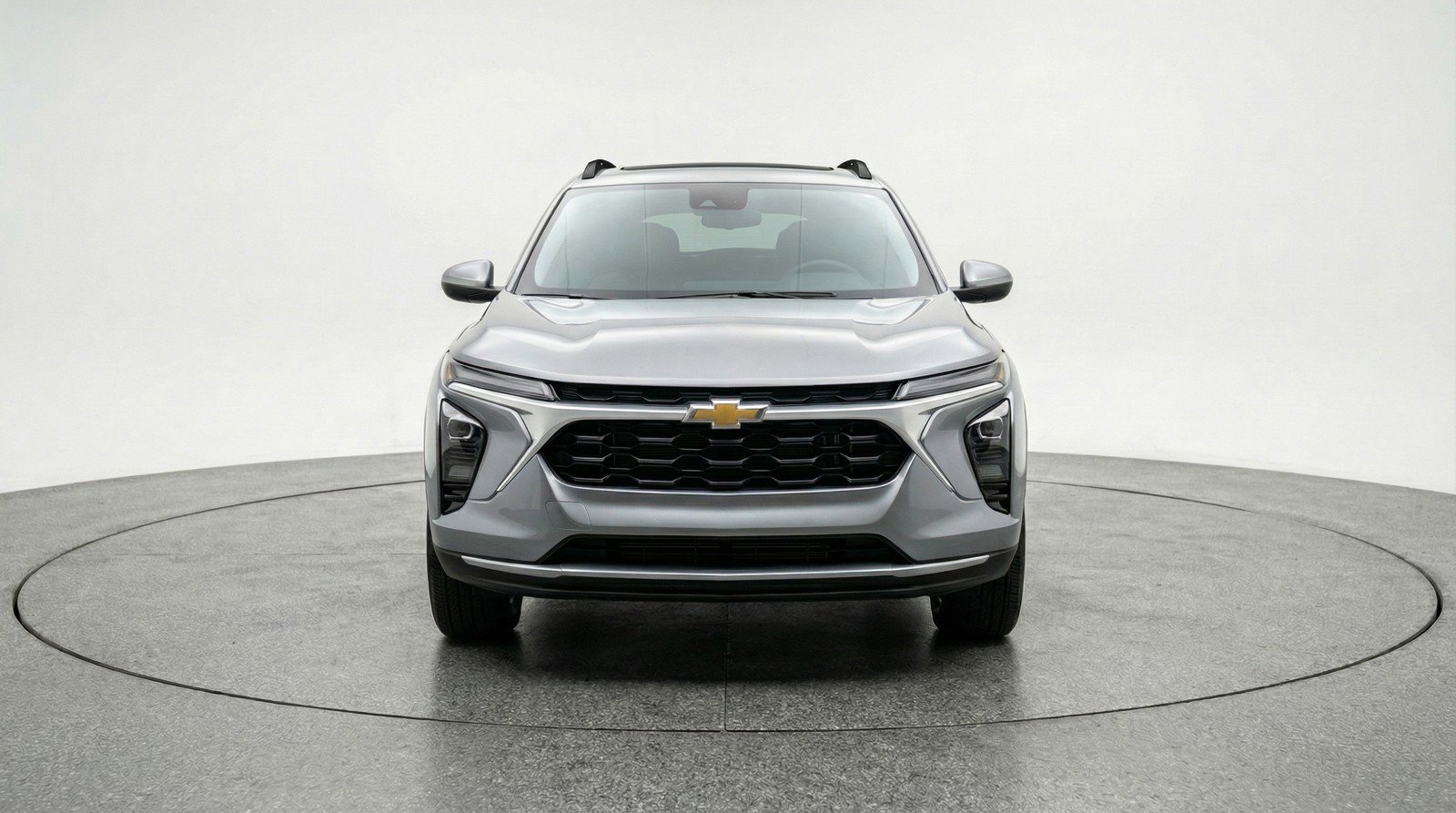 Used 2025 Chevrolet Trax LT image 2