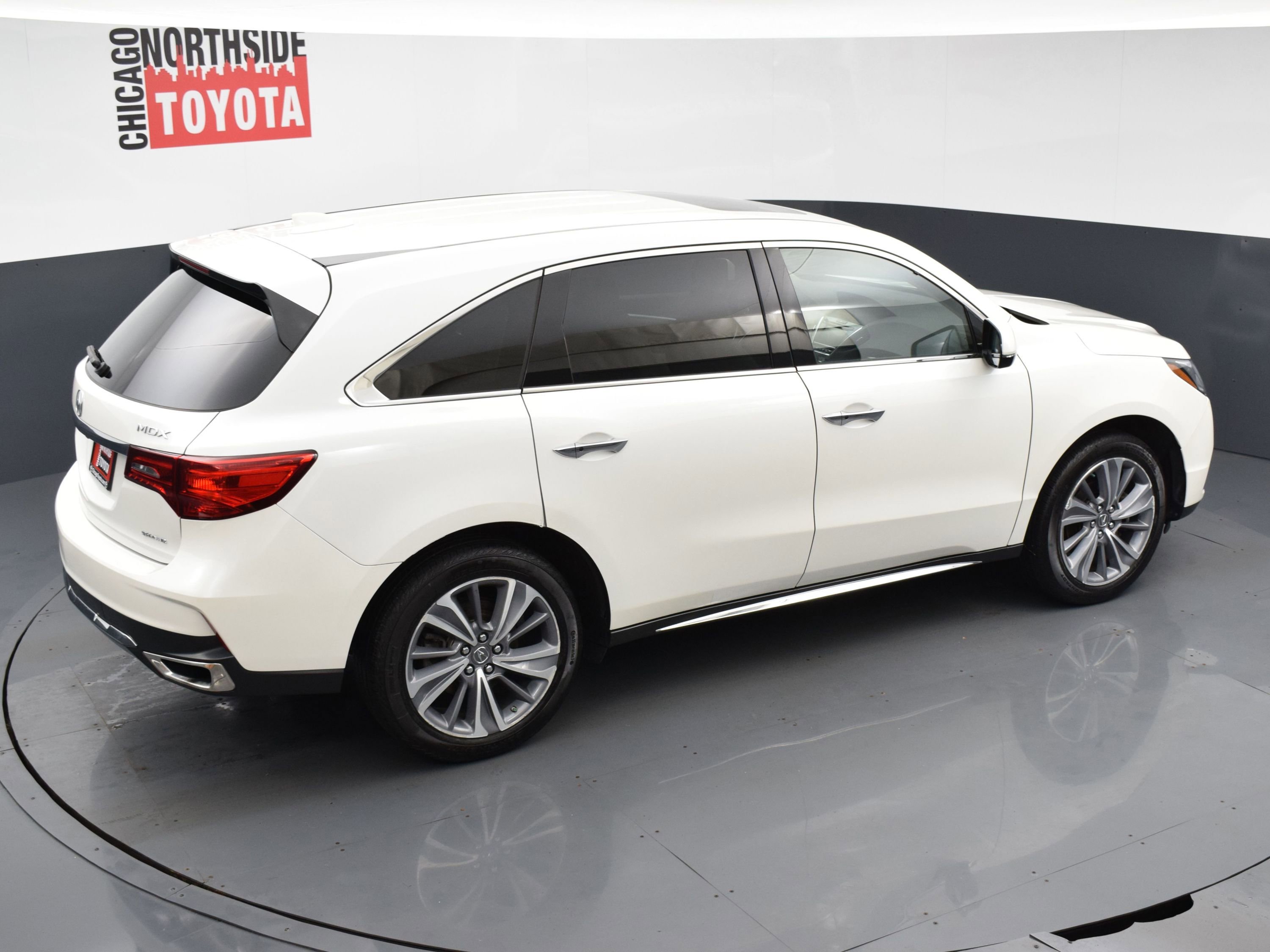 Used 2018 Acura MDX SH-AWD w/ Technology Package image 29