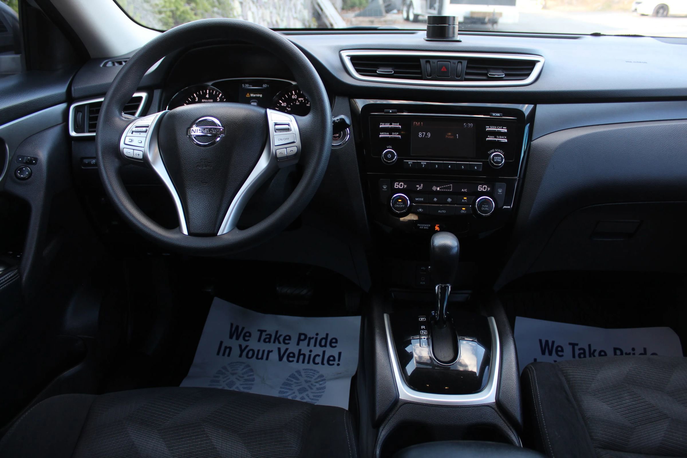 Used 2015 Nissan Rogue SV AWD/4WD image 19