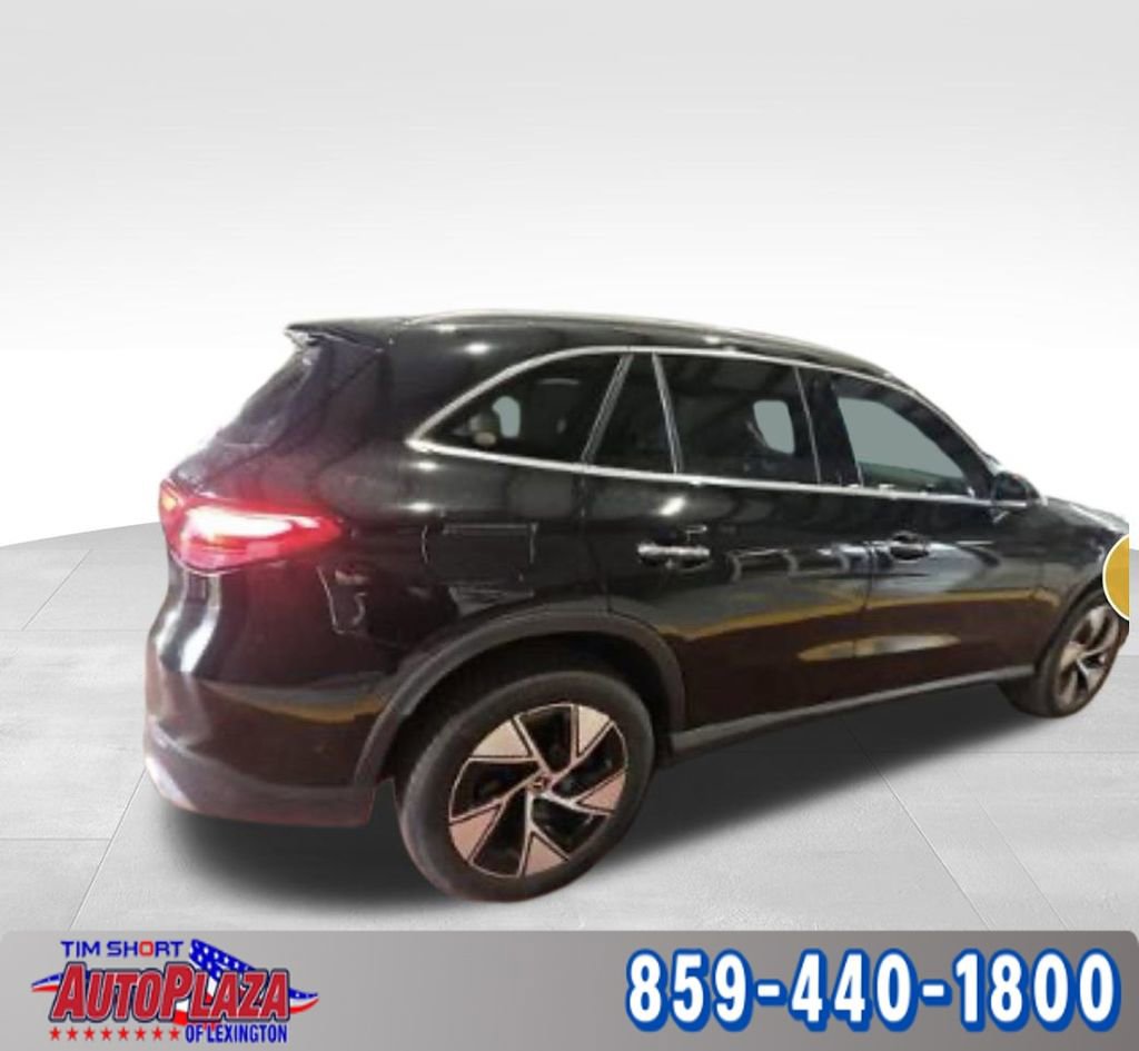 Used 2024 Mercedes-Benz GLC 300 4MATIC image 7