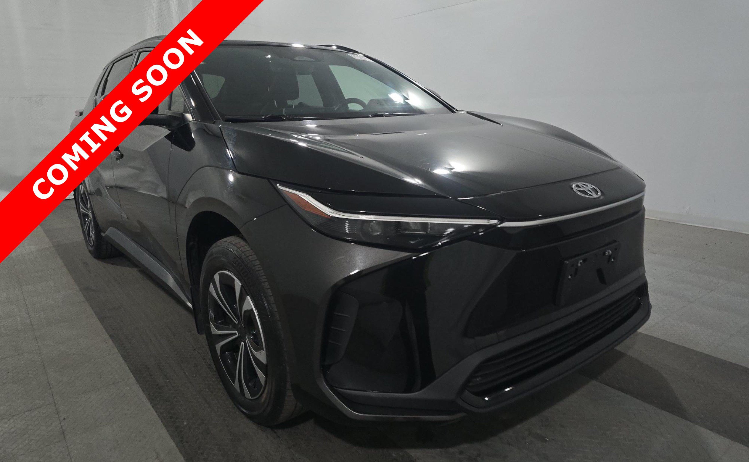 Used 2023 Toyota bZ4X AWD w/ Weather Package image 3