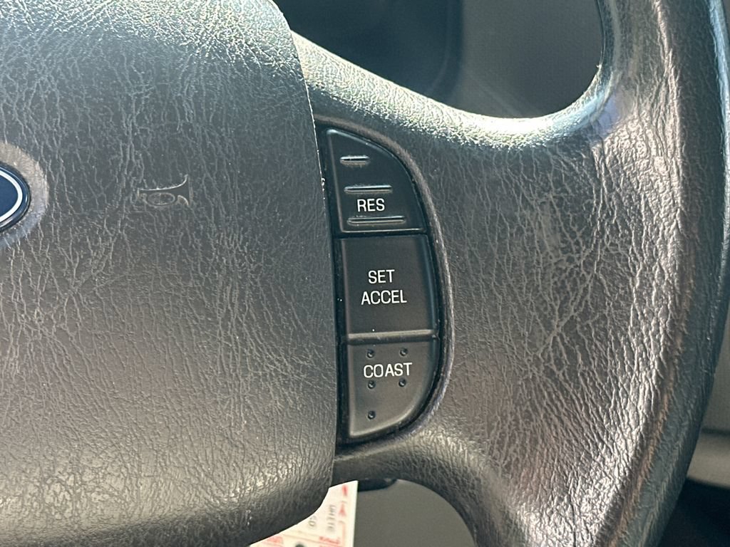Used 2019 Ford E-450 and Econoline 450 Super Duty w/ Power Windows & Locks Group RWD image 20