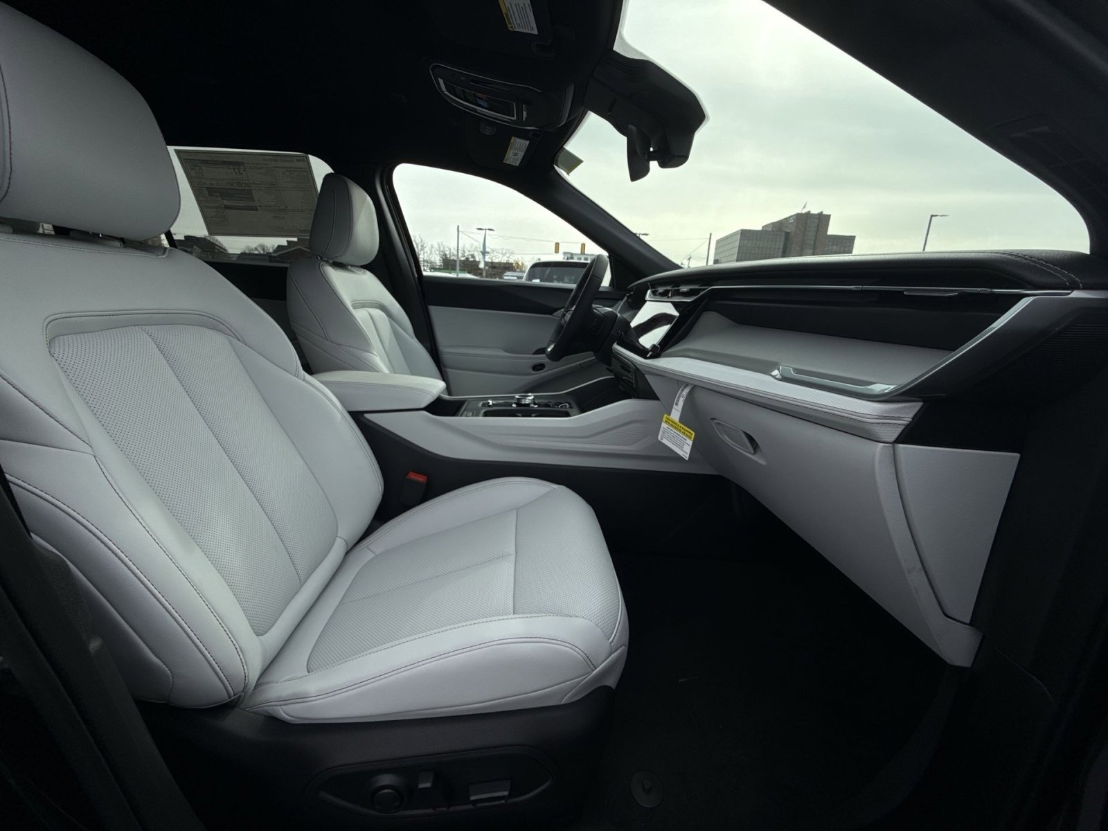 New 2026 Jeep Cherokee Limited image 25