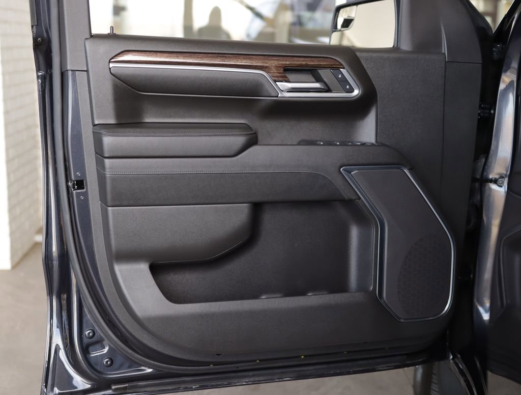 Used 2024 GMC Sierra 1500 Elevation image 24