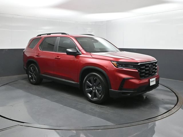 Used 2025 Honda Pilot Sport image 26