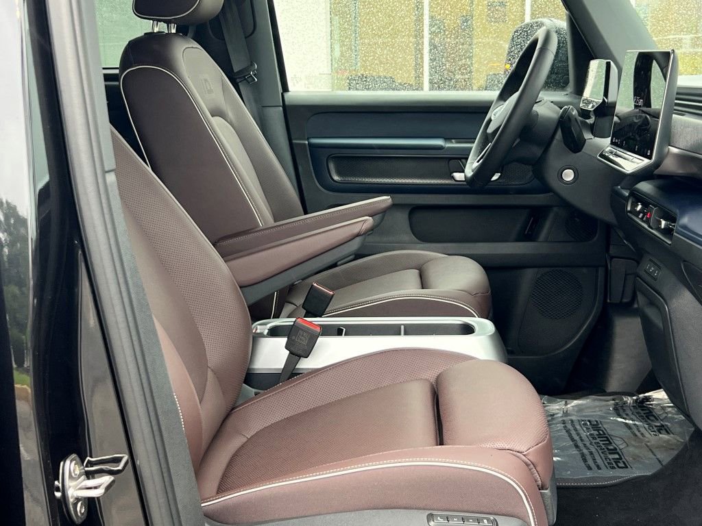 New 2025 Volkswagen ID. Buzz Pro S RWD image 8