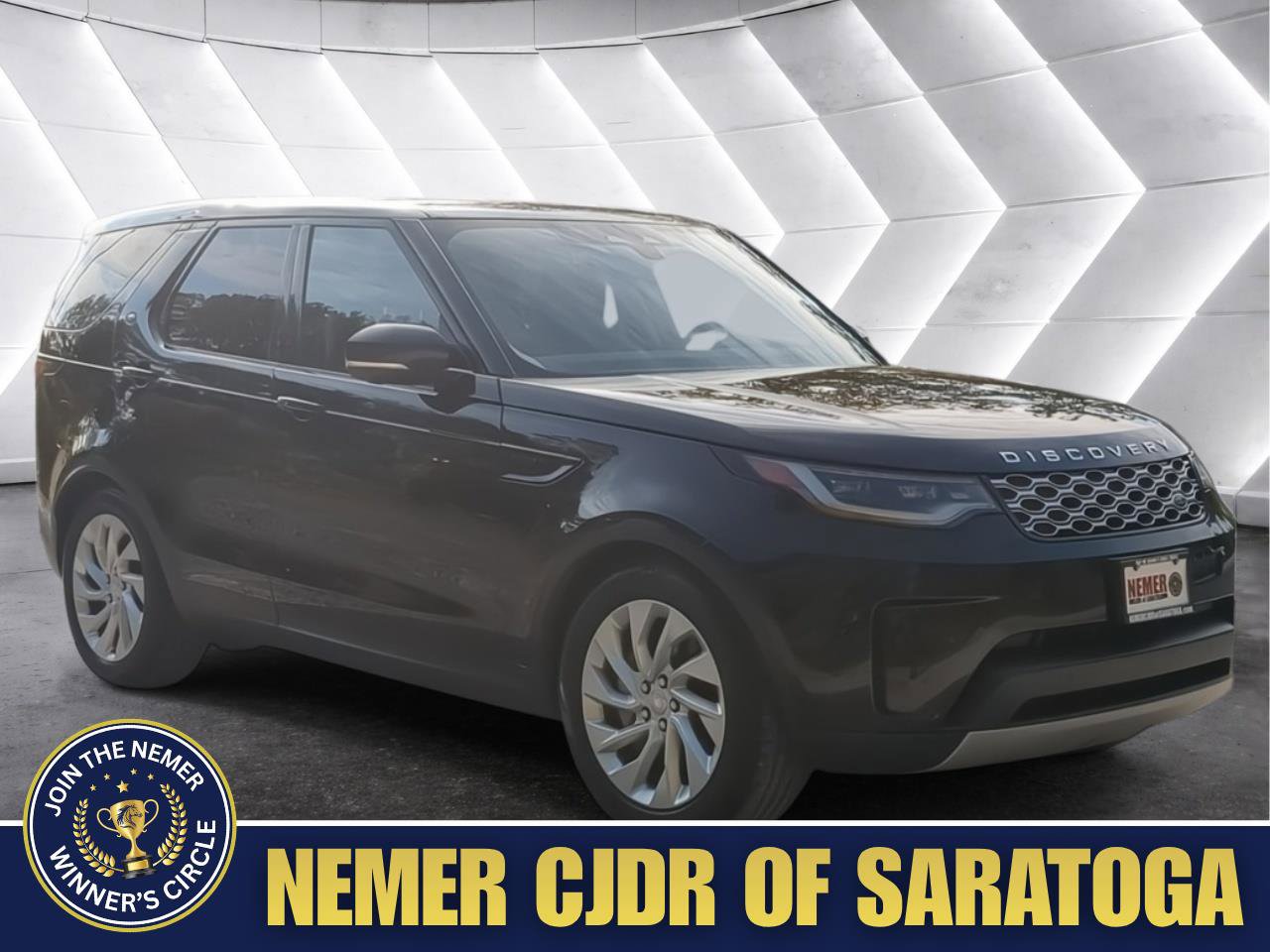 Used 2024 Land Rover Discovery S AWD/4WD image 1
