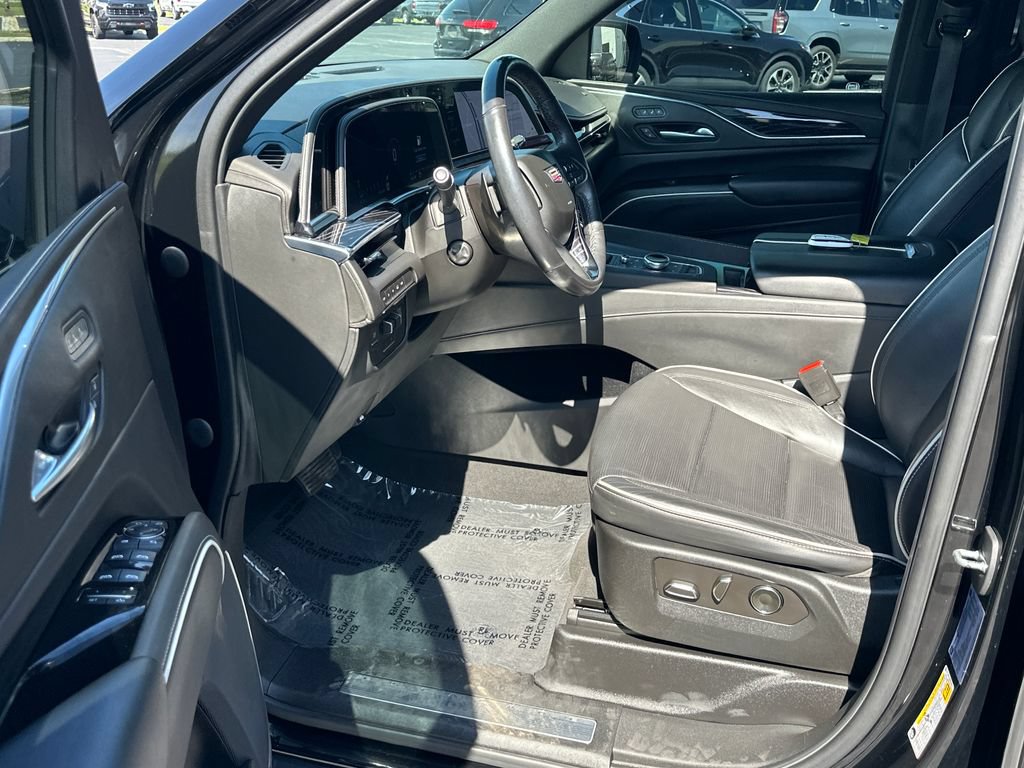 Used 2021 Cadillac Escalade Sport AWD/4WD image 8