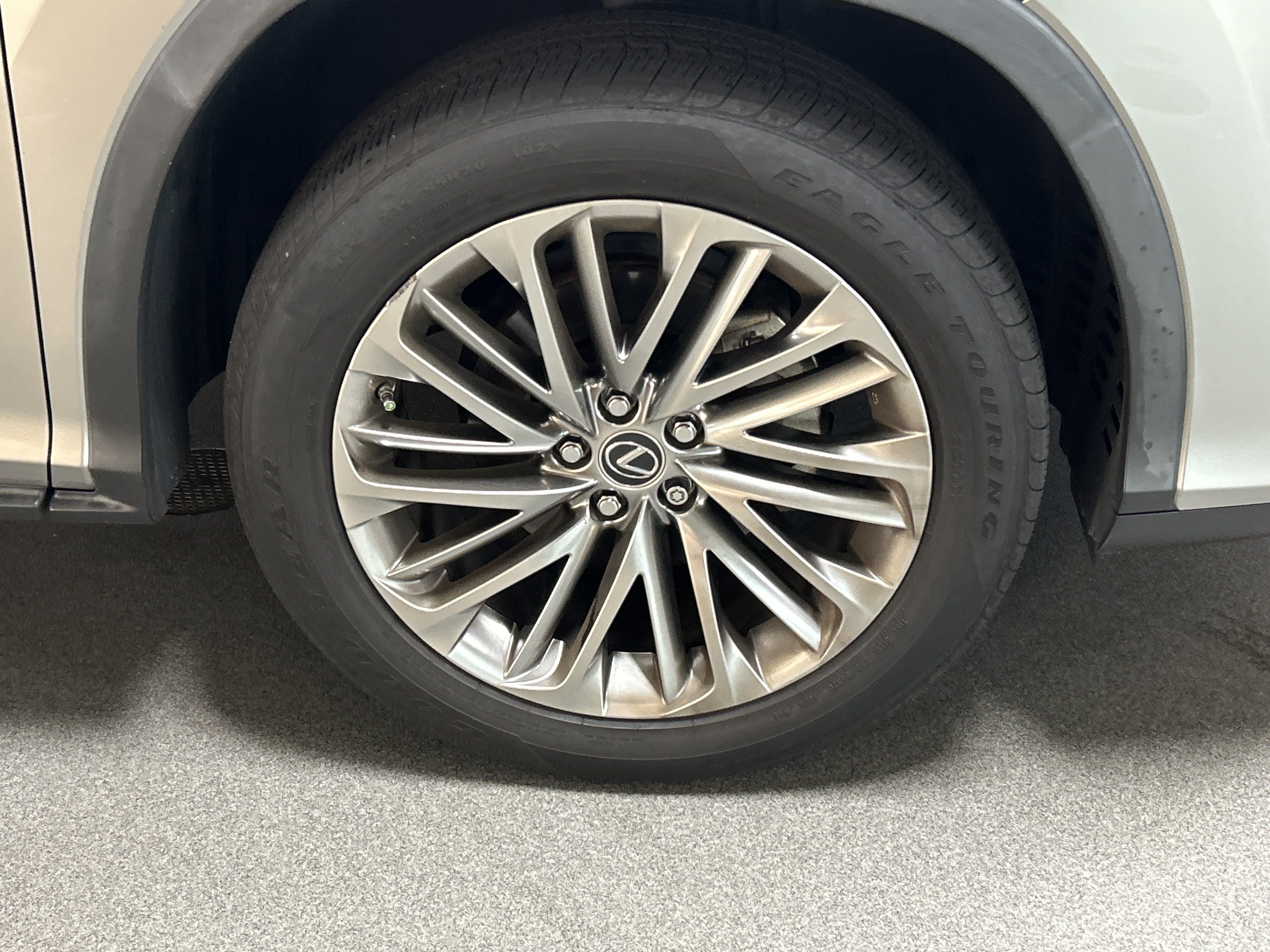 Used 2021 Lexus RX 350L Luxury w/ Accessory Package FWD image 13