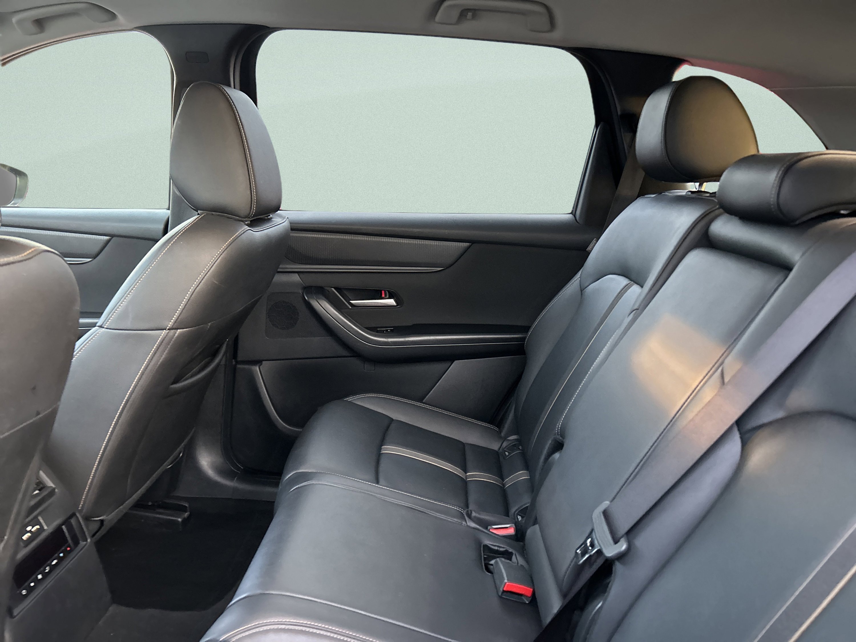 Used 2024 MAZDA CX-90 3.3 Turbo w/ Select Package image 14