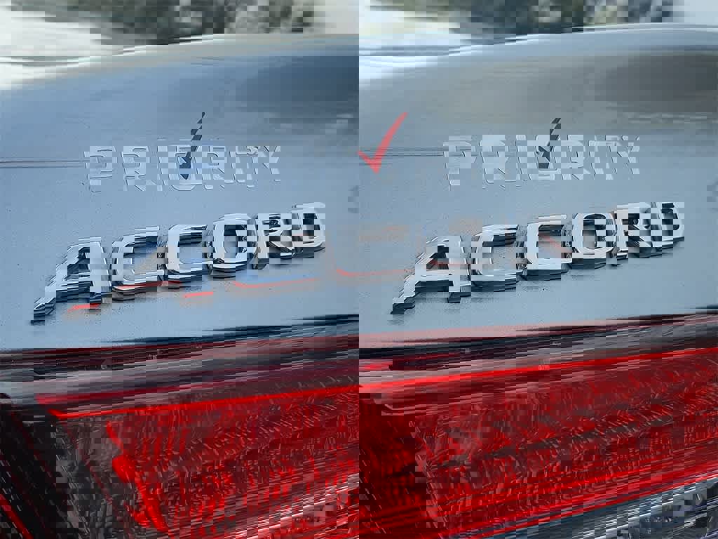 Used 2019 Honda Accord EX image 29