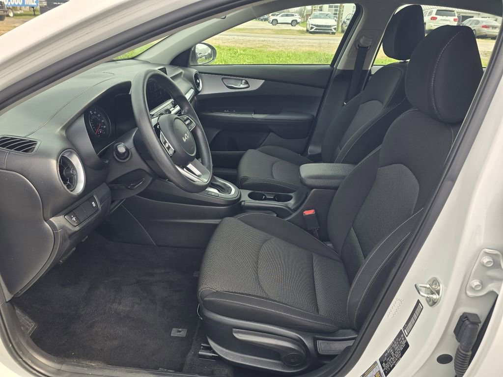Used 2024 Kia Forte LXS image 11