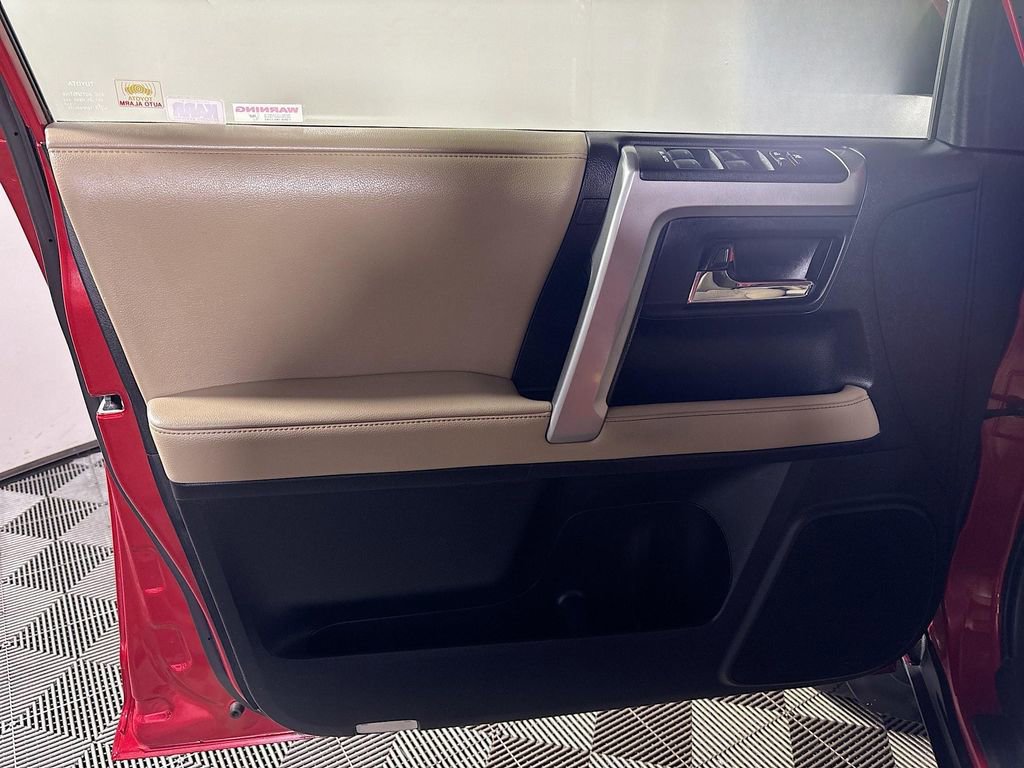 Used 2019 Toyota 4Runner SR5 image 10