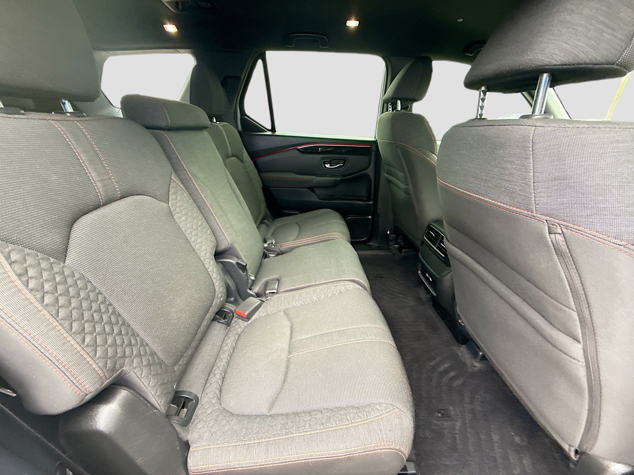 Used 2023 Honda Pilot Sport image 29