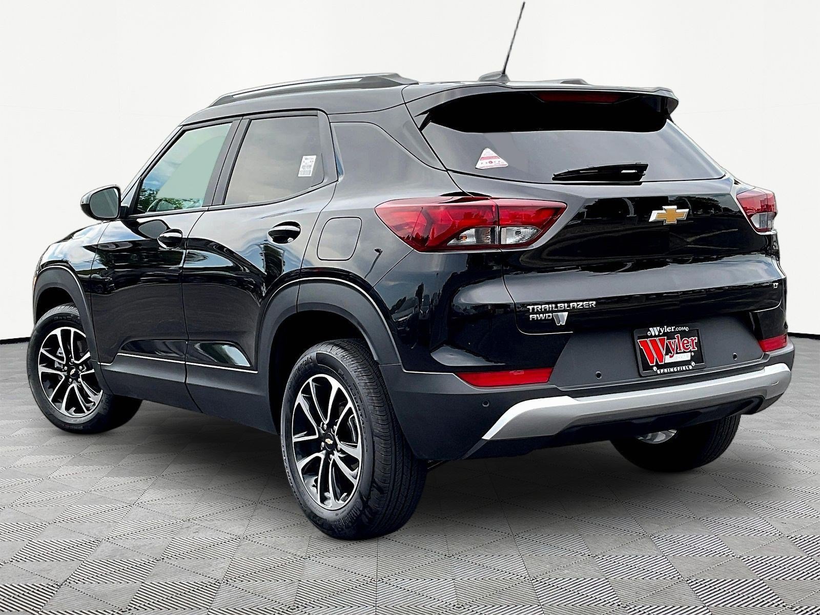 New 2026 Chevrolet TrailBlazer LT w/ Convenience Package AWD/4WD image 4