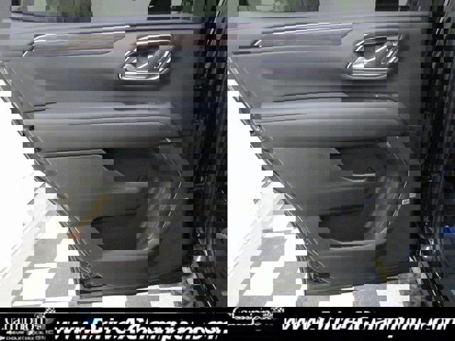 Certified 2024 Chevrolet Tahoe Z71 w/ Off-Road Capability Package image 18