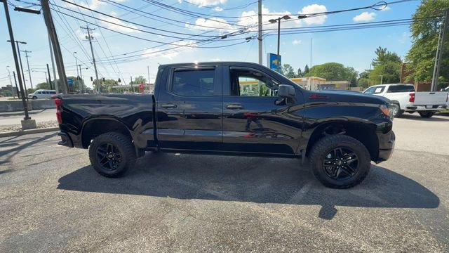 Used 2024 Chevrolet Silverado 1500 Custom Trail Boss AWD/4WD image 9
