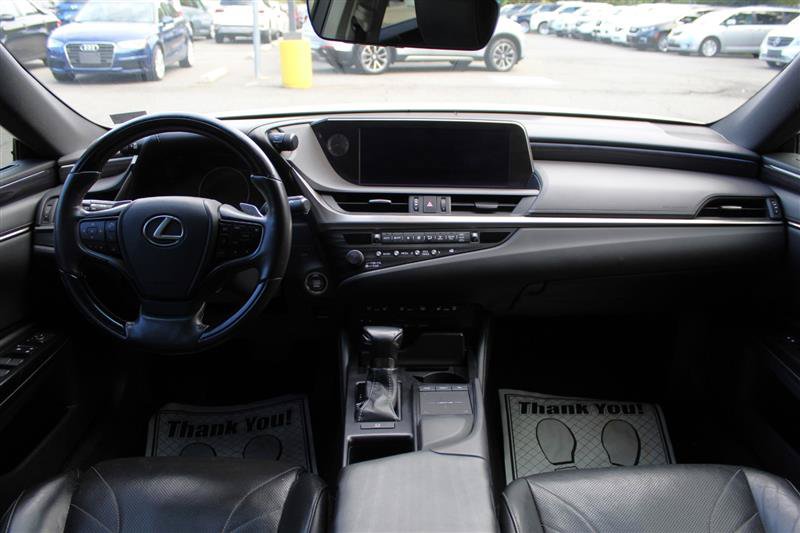 Used 2019 Lexus ES 350 w/ Accessory Package FWD image 13
