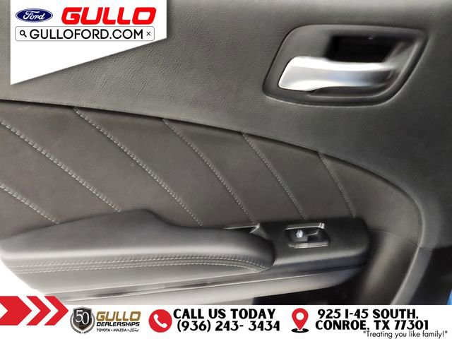 Used 2022 Dodge Charger R/T w/ Blacktop Package image 16