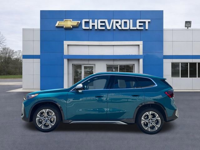 Used 2024 BMW X1 xDrive28i AWD/4WD image 3