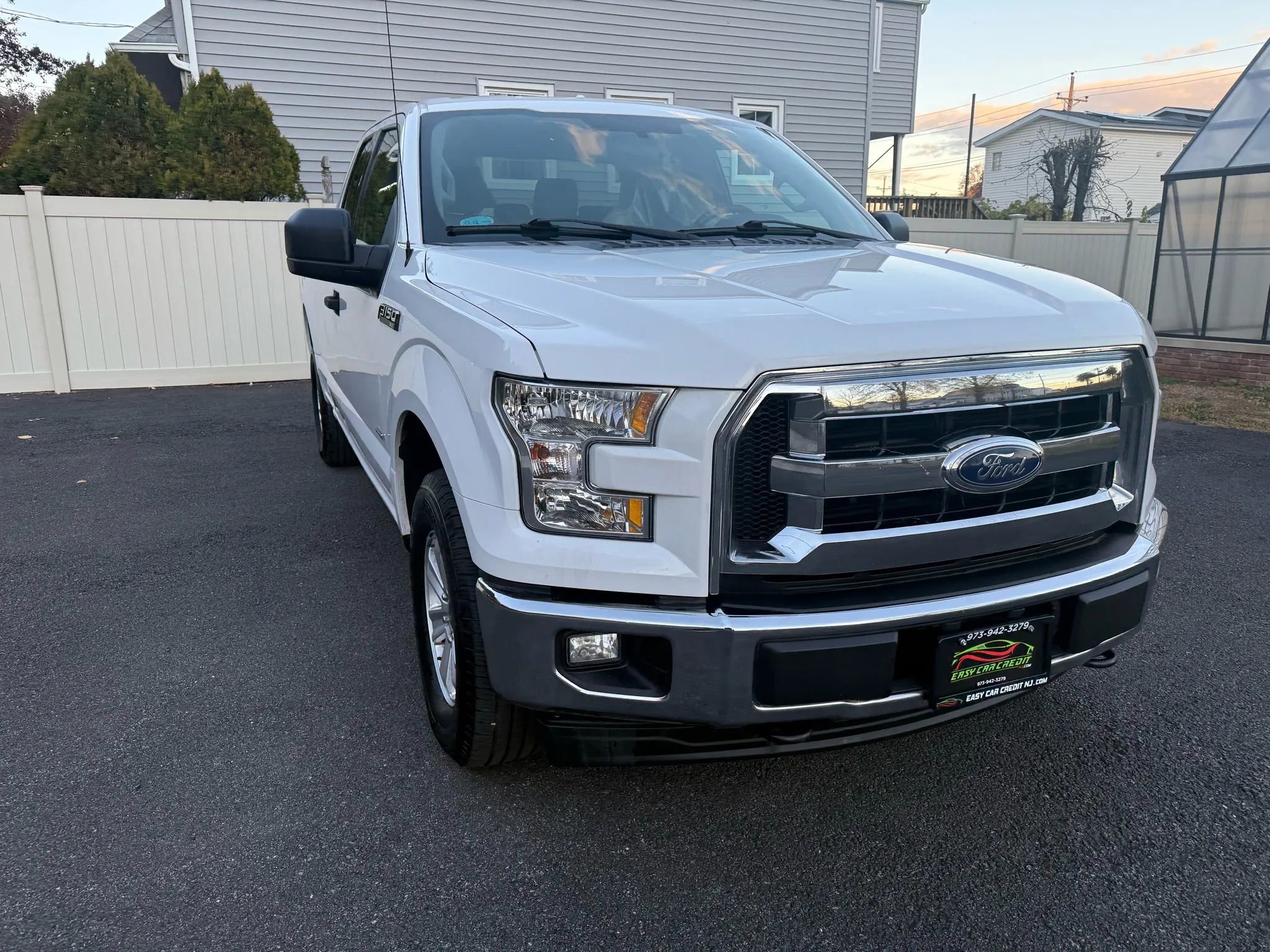 Used 2017 Ford F150 XLT w/ Trailer Tow Package image 16
